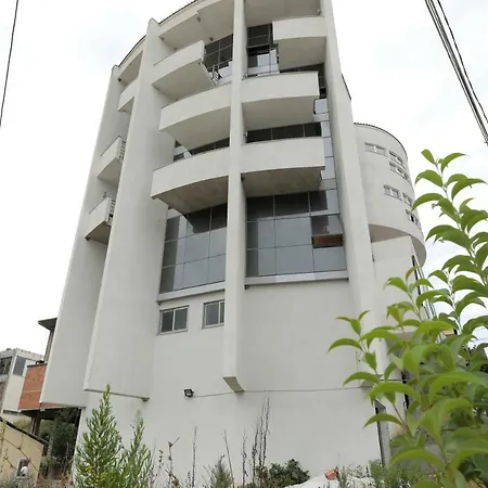 Hotel Hotel Gjuta 4*