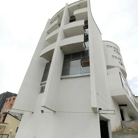 Hotel Gjuta Hotel 4*