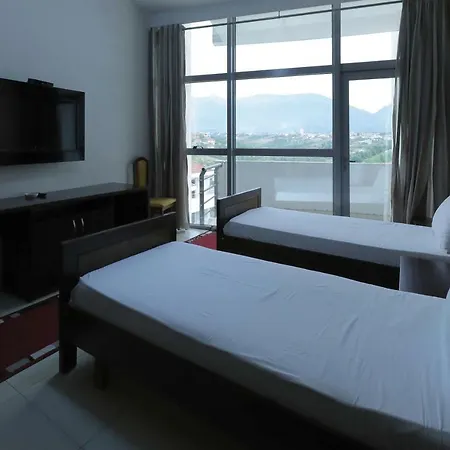 Hotel Hotel Gjuta 4*